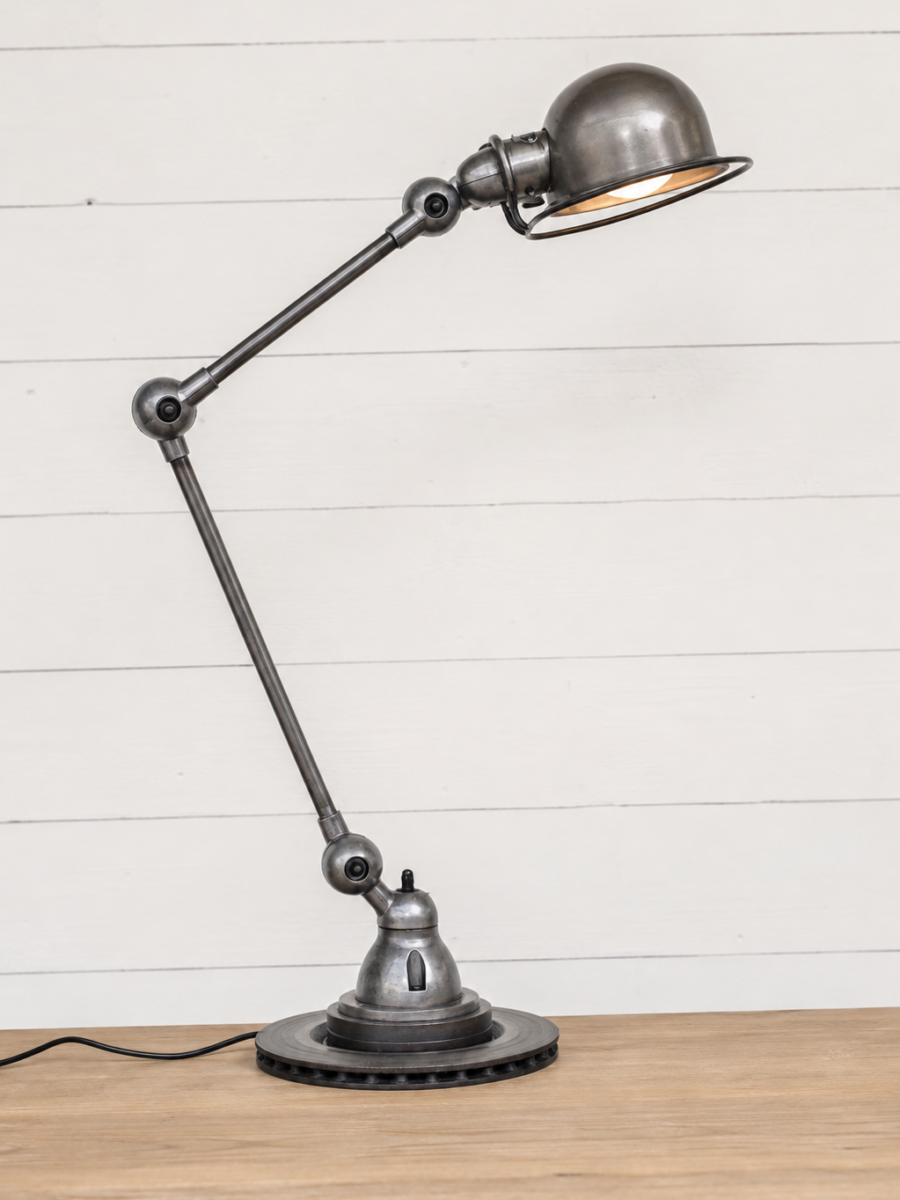 Lampe Jieldé 2 bras patinée à la main | Metal and Woods