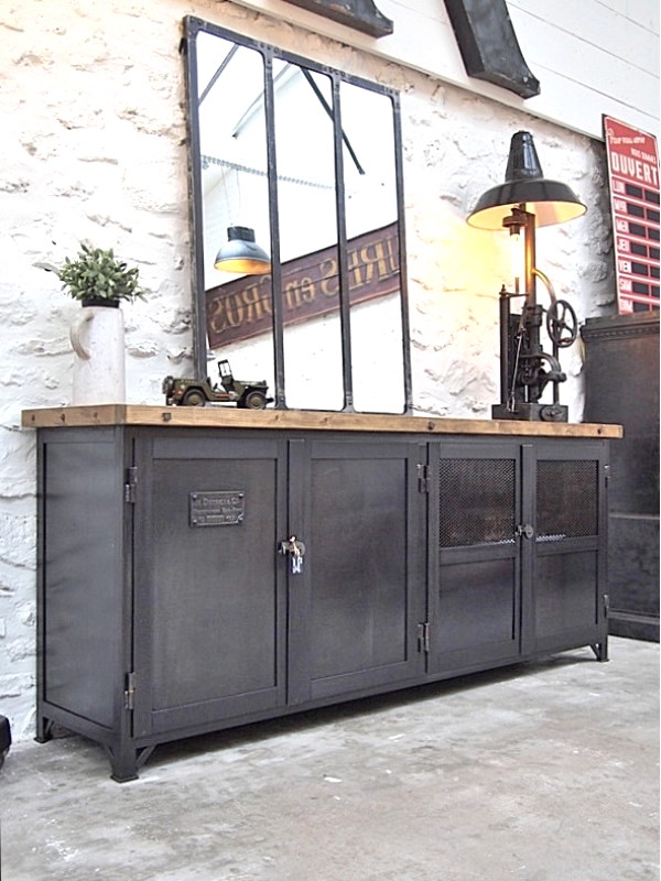 Meuble buffet vintage industriel métallique 4 portes