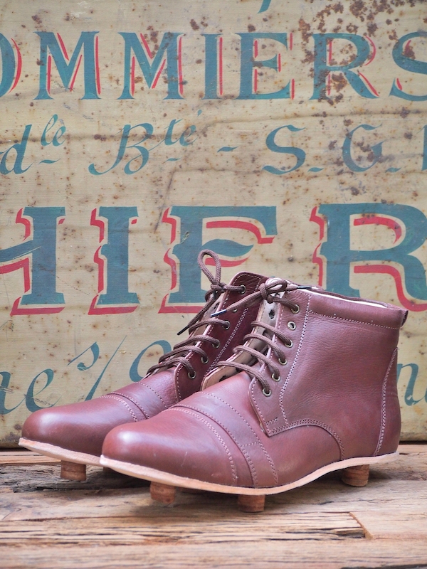 Chaussures de football vintage en cuir
