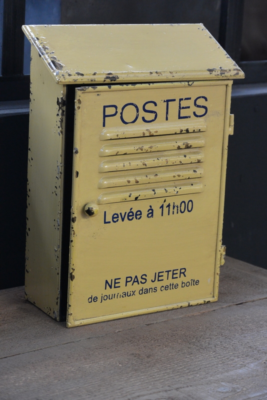 Boite Postes Jaune à clefs