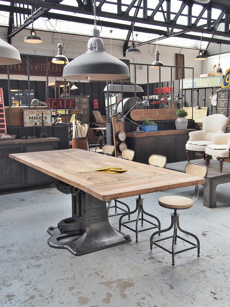 Table industrielle pied fonte