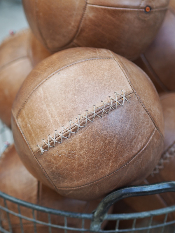 Ballon de Basket vintage en cuir - Metal and Woods