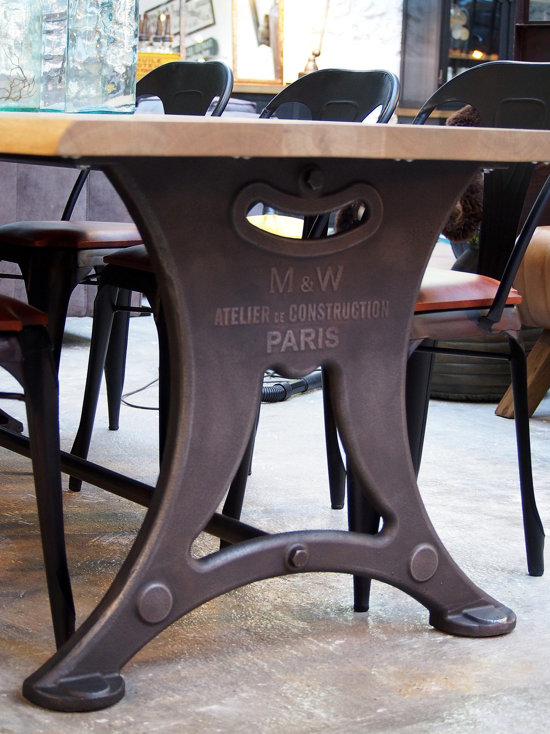 Mobilier industriel - Grande table d'atelier