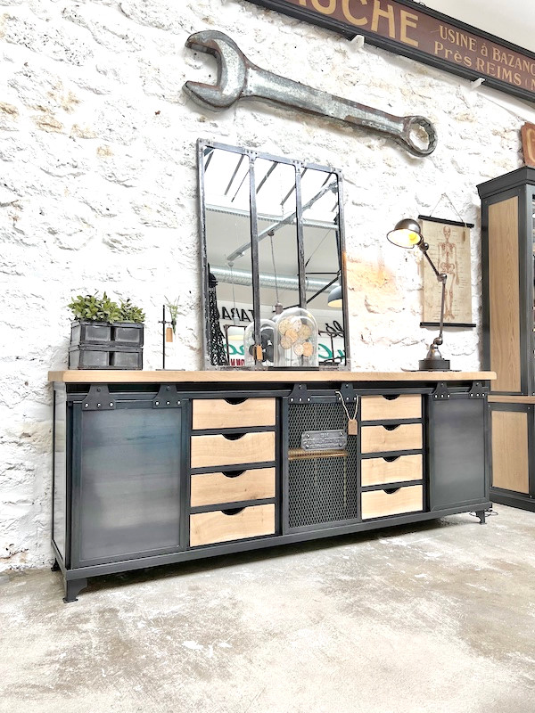 Meuble buffet vintage industriel métallique 4 portes